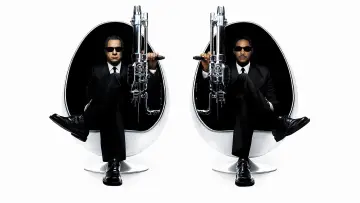 Backdrop to the movie "Men in Black II" #787129