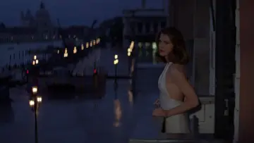 Backdrop to the movie "Moonraker" #783767
