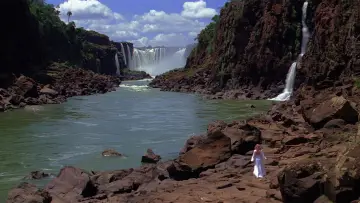 Backdrop to the movie "Moonraker" #783777