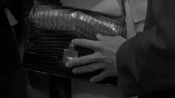 Backdrop to the movie "Pickpocket" #989024