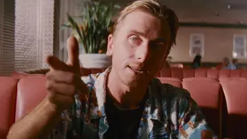Backdrop to the movie "Pulp Fiction" #748895
