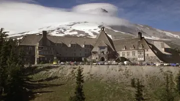 Backdrop to the movie "The Shining" #520174