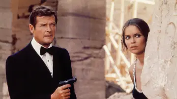 Backdrop to the movie "The Spy Who Loved Me" #262414