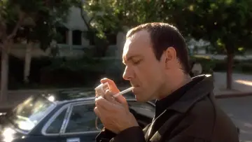 Backdrop to the movie "The Usual Suspects" #574698