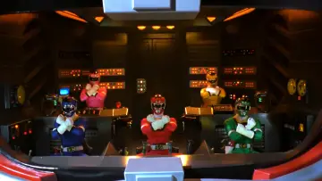 Backdrop to the movie "Turbo: A Power Rangers Movie" #1007602