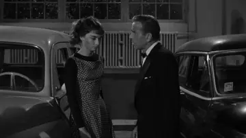 Backdrop to the movie "Sabrina" #868796