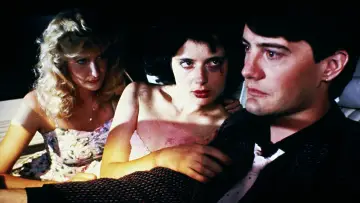 Backdrop to the movie "Blue Velvet" #626890