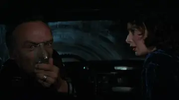 Backdrop to the movie "Blue Velvet" #930302