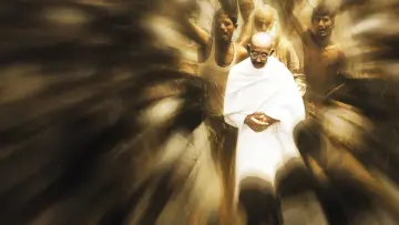 Backdrop to the movie "Gandhi" #597497