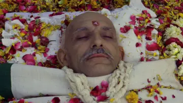 Backdrop to the movie "Gandhi" #986214