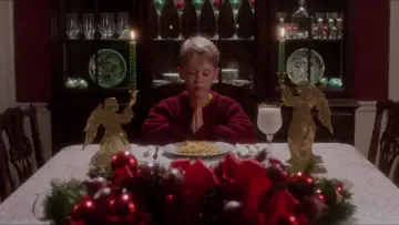 Backdrop to the movie "Home Alone" #849075