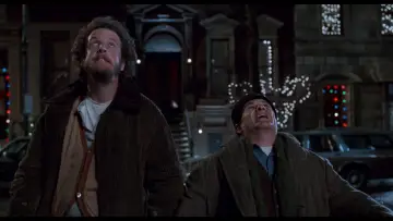 Backdrop to the movie "Home Alone 2: Lost in New York" #567140