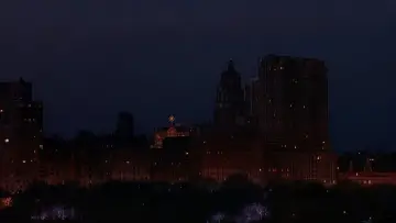 Backdrop to the movie "Home Alone 2: Lost in New York" #567498