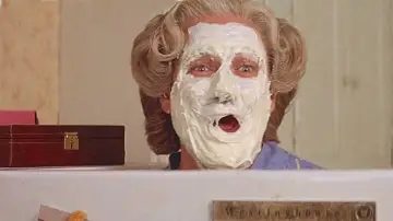 Backdrop to the movie "Mrs. Doubtfire" #841110