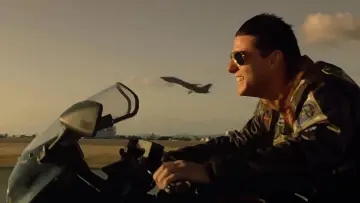 Backdrop to the movie "Top Gun" #580487
