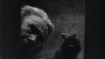 Backdrop to the movie "Vampyr" #988775