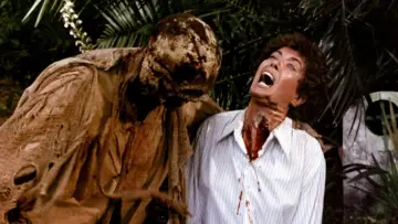 Backdrop to the movie "Zombie Flesh Eaters" #996955