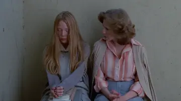 Backdrop to the movie "Carrie" #639237