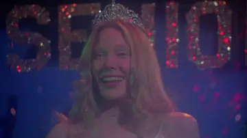 Backdrop to the movie "Carrie" #639333