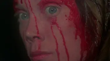 Backdrop to the movie "Carrie" #639381