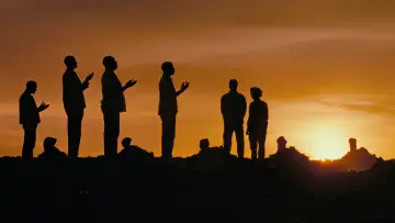 Backdrop to the movie "Sahara" #806258