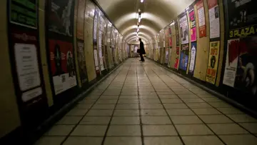 Backdrop to the movie "An American Werewolf in London" #701860