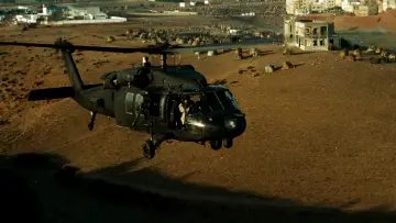 Backdrop to the movie "Black Hawk Down" #761791