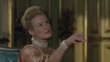 Backdrop to the movie "Dangerous Liaisons" #835025