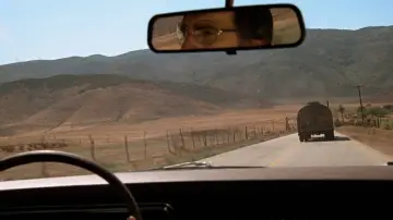 Backdrop to the movie "Duel" #1165563