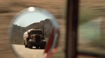 Backdrop to the movie "Duel" #1165566