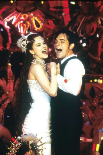 Poster to the movie "Moulin Rouge!" #931058