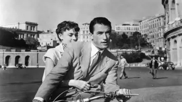 Backdrop to the movie "Roman Holiday" #1156662