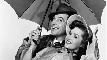 Backdrop to the movie "Singin