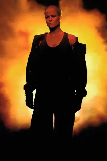 Poster to the movie "Alien³" #630639