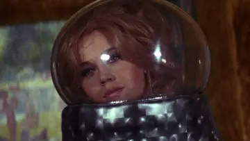 Backdrop to the movie "Barbarella" #724581