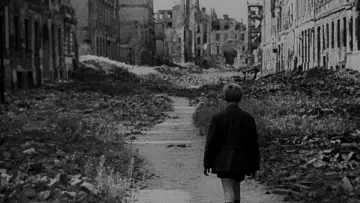Backdrop to the movie "Germany, Year Zero" #985452
