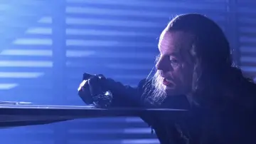 Backdrop to the movie "Highlander II: The Quickening" #1007764