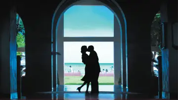 Backdrop to the movie "Punch-Drunk Love" #409721