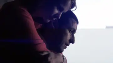 Backdrop to the movie "Punch-Drunk Love" #642836