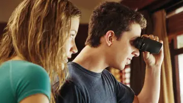 Backdrop to the movie "Disturbia" #790324
