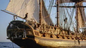 Backdrop to the movie "Master and Commander: The Far Side of the World" #920205