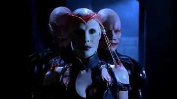 Backdrop to the movie "Hellraiser: Bloodline" #1201957