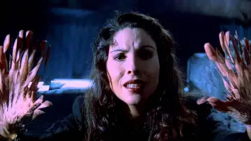 Backdrop to the movie "Hellraiser: Bloodline" #622046