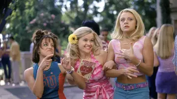 Backdrop to the movie "Legally Blonde" #616082