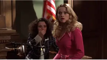 Backdrop to the movie "Legally Blonde" #837118