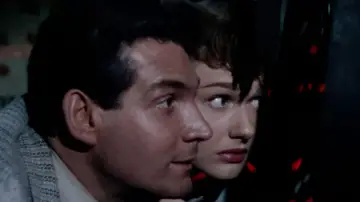 Backdrop to the movie "The War of the Worlds" #259018