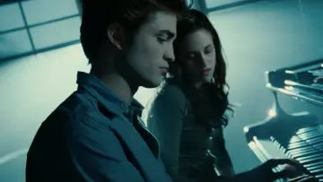 Backdrop to the movie "Twilight" #748358