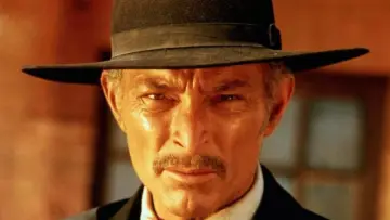 Backdrop to the movie "For a Few Dollars More" #629389