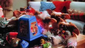 Backdrop to the movie "Gremlins" #610471
