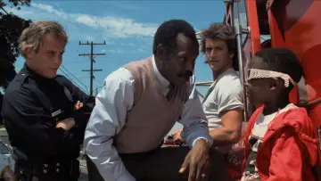 Backdrop to the movie "Lethal Weapon" #801013